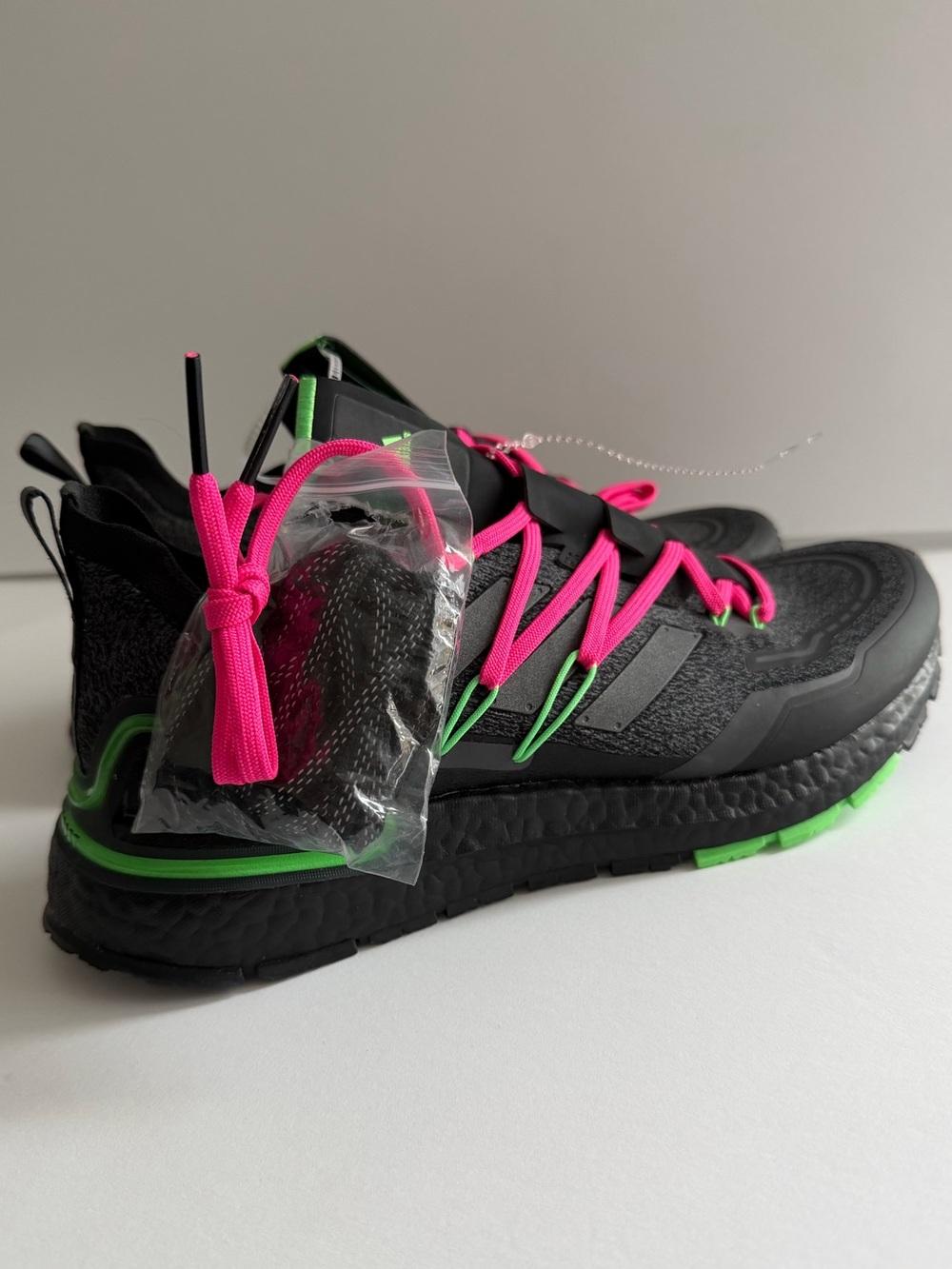 Adidas Ultra Boost 20 Explorer Night Metallic Lime sneakers